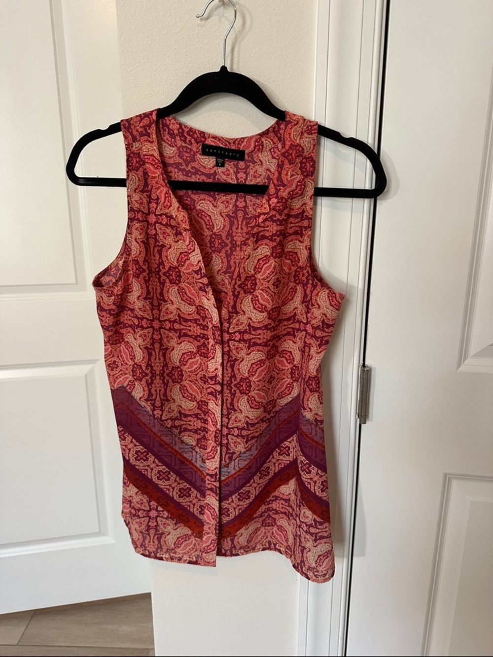 Sanctuary Red and burgundy Moroccan print Sleeveless Button-Front Top